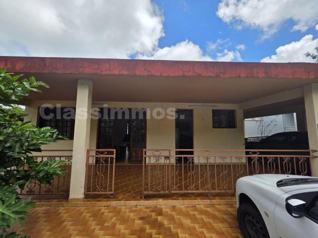 Maison 13 pièces 343 m²
