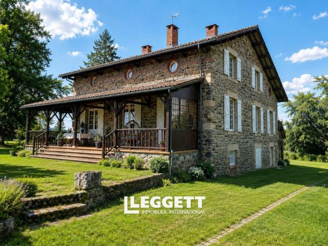 Maison 13 pièces 340 m²