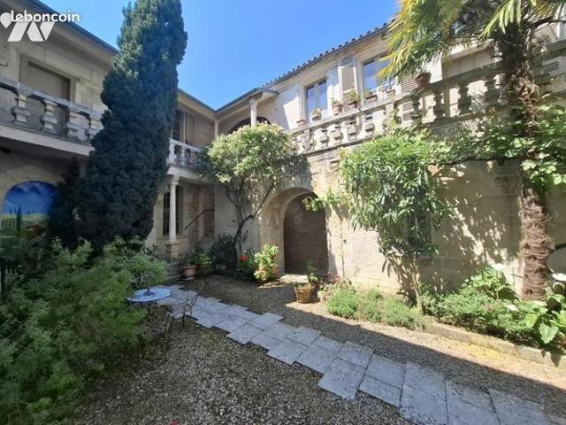 Maison 13 pièces 350 m²