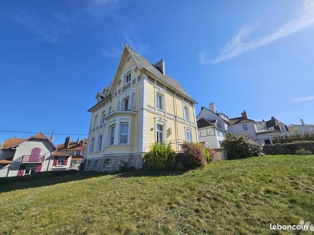 Maison 13 pièces 352 m²