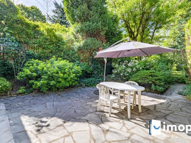 Maison 13 pièces 356 m²