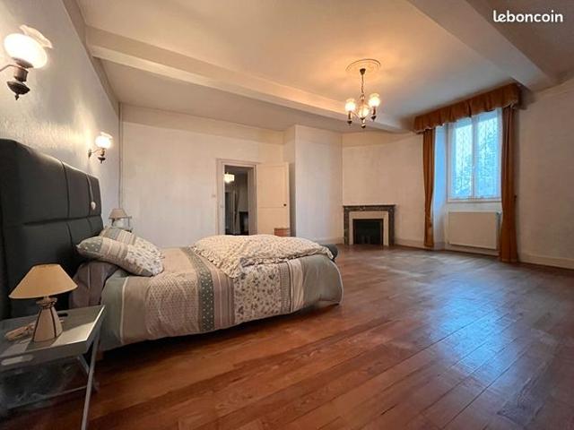 Maison 13 pièces 361 m²