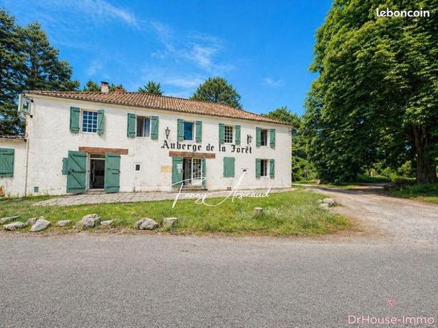 Maison 13 pièces 372 m²