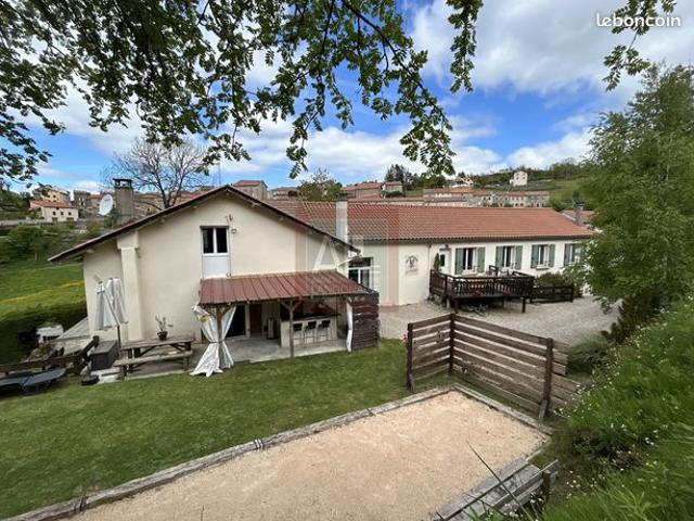 Maison 13 pièces 375 m²