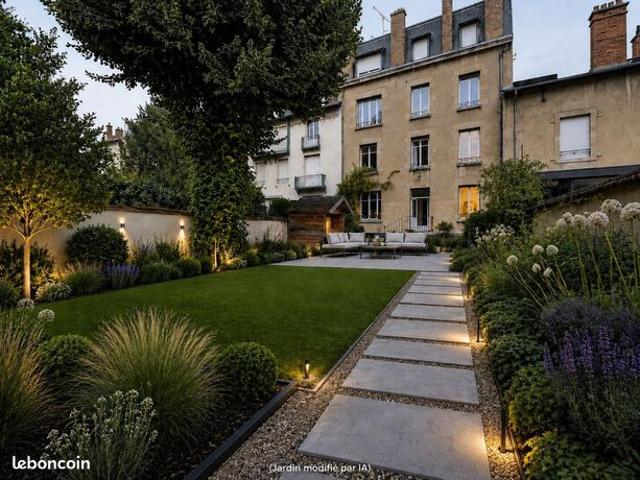 Maison 13 pièces 387 m²