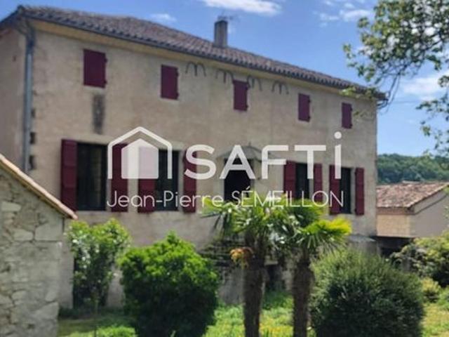 Maison 13 pièces 385 m²