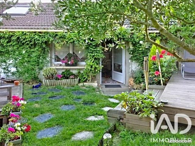 Maison 13 pièces 300 m²
