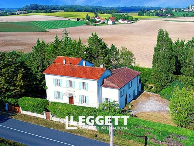 Maison 13 pièces 300 m²