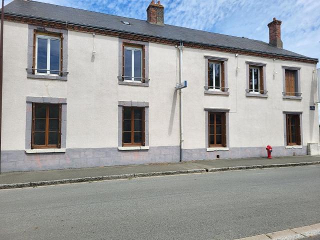Maison 13 pièces 306 m²