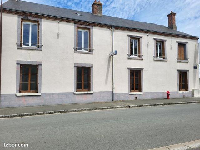 Maison 13 pièces 306 m²