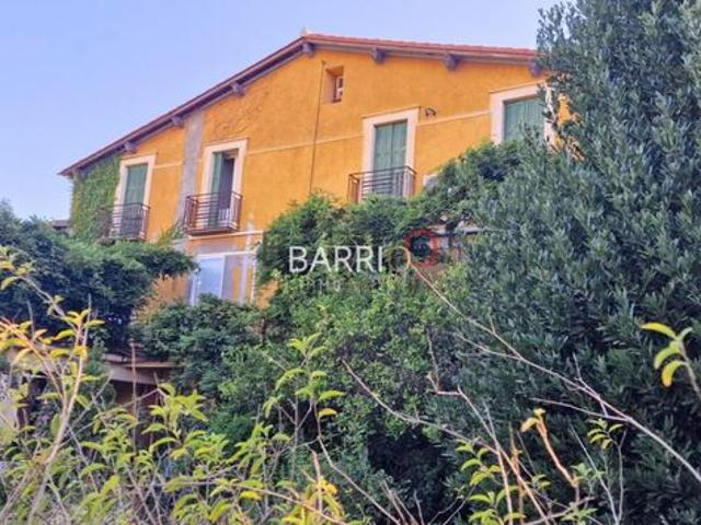 Maison 13 pièces 308 m²