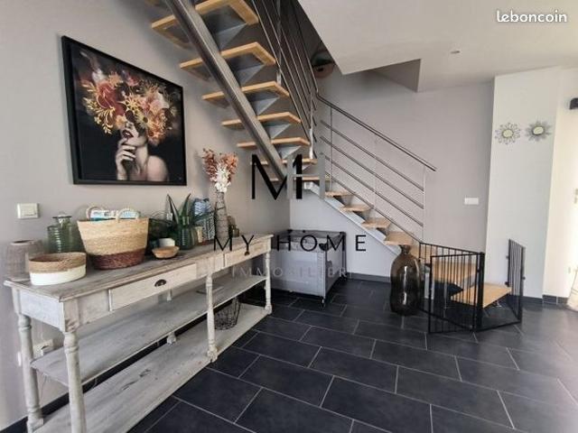 Maison 13 pièces 320 m²