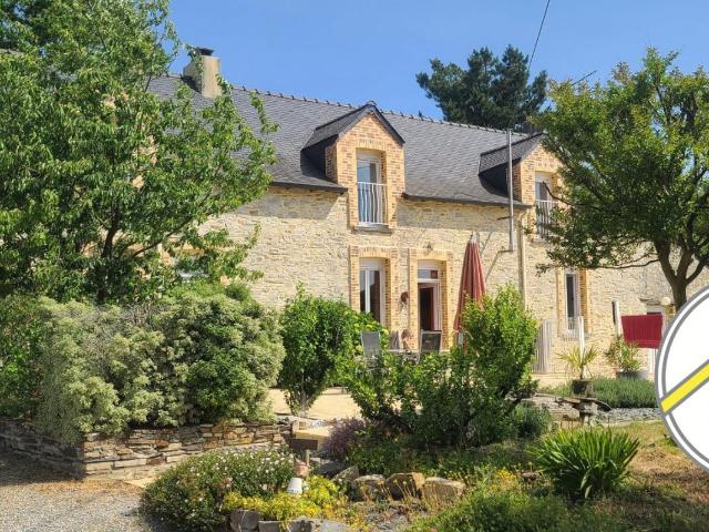 Maison 13 pièces 320 m²