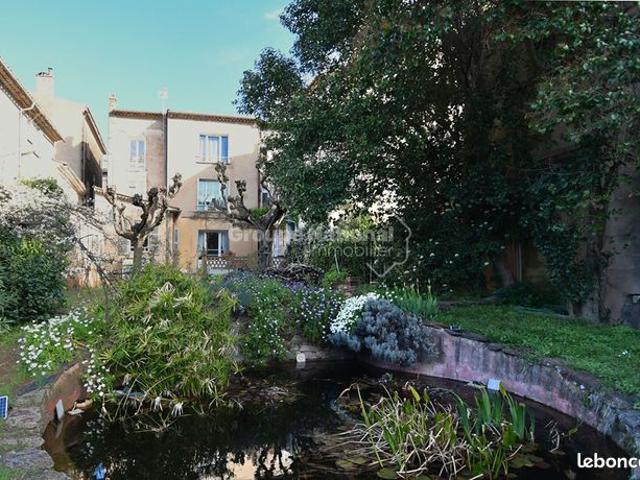 Maison 13 pièces 320 m²