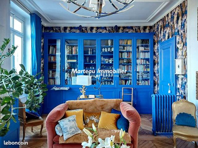 Maison 13 pièces 327 m²