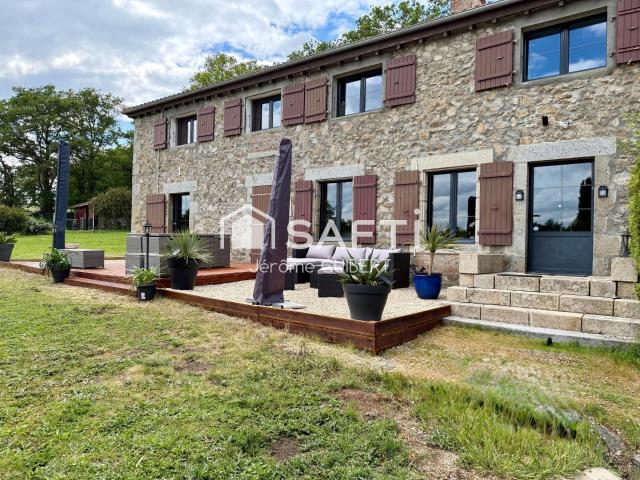 Maison 13 pièces 328 m²