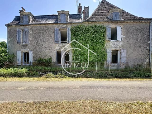 Maison 13 pièces 332 m²