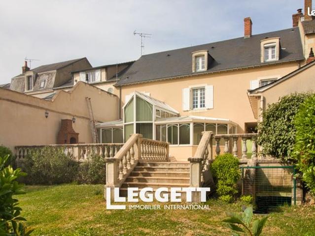 Maison 13 pièces 336 m²