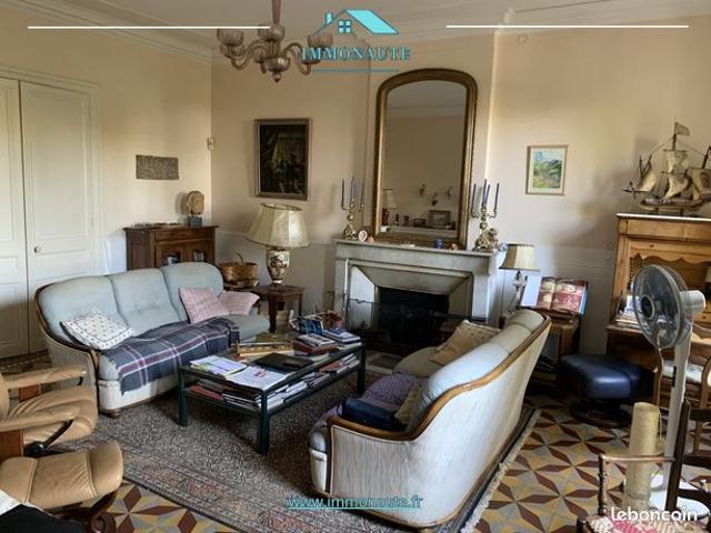 Maison 13 pièces 440 m²