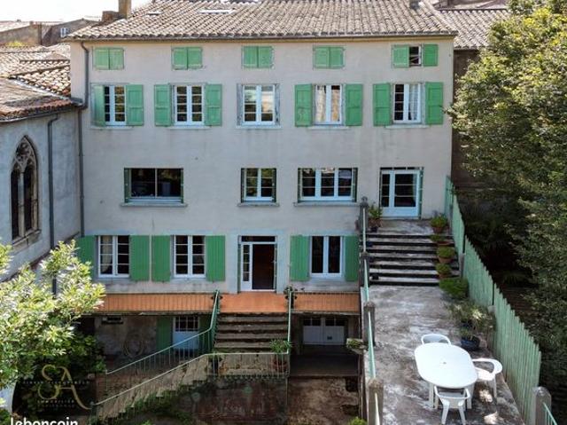 Maison 13 pièces 460 m²