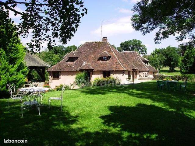 Maison 13 pièces 494 m²