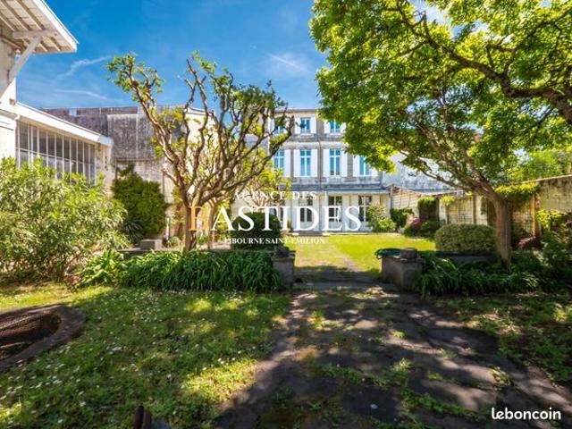 Maison 13 pièces 403 m²