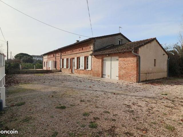 Maison 13 pièces 400 m²