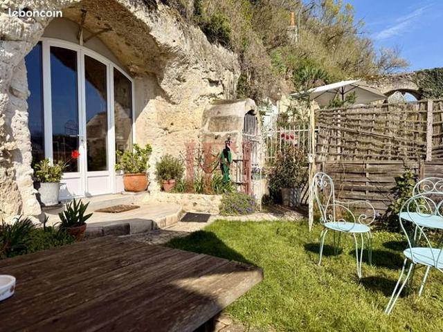 Maison 13 pièces 400 m²