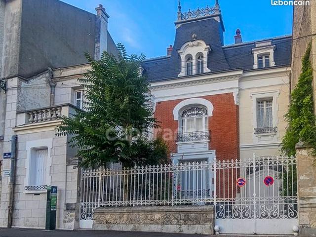 Maison 13 pièces 408 m²