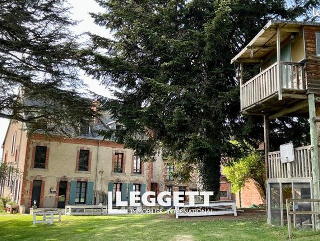 Maison 13 pièces 411 m²