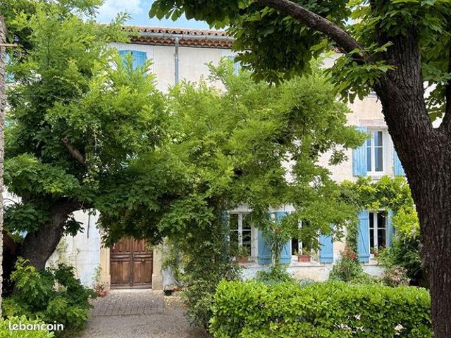 Maison 13 pièces 411 m²