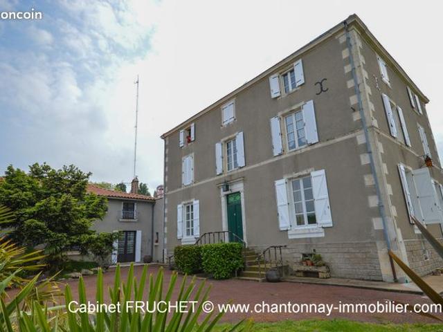 Maison 13 pièces 420 m²