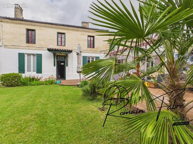 Maison 13 pièces 420 m²
