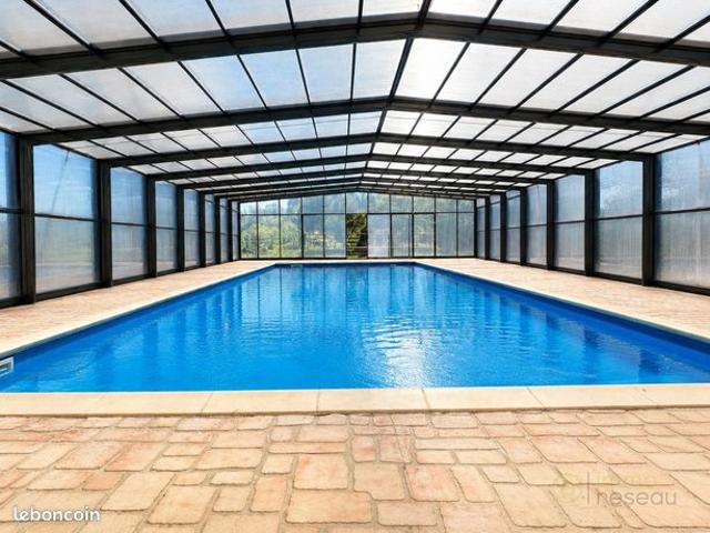 Maison 13 pièces 425 m²