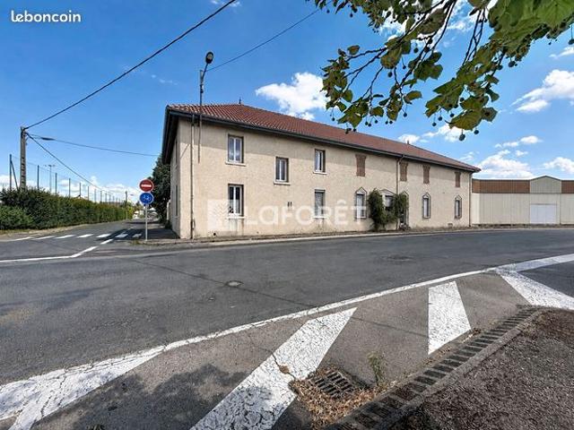 Maison 13 pièces 560 m²