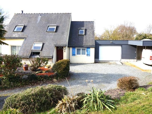 Maison 145 m2, 4 chambres, terrain de 1998m2