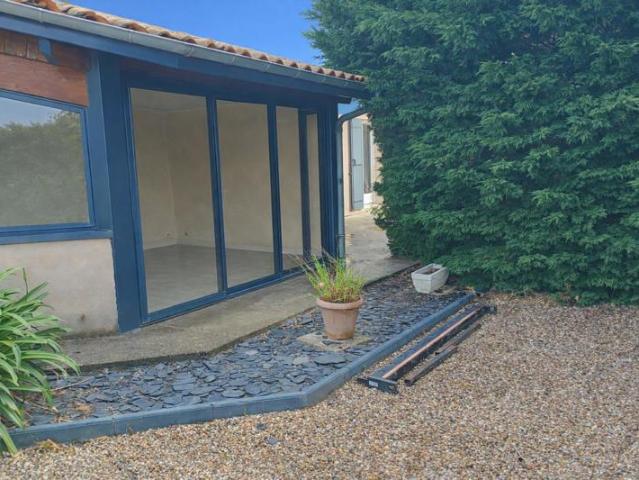 Maison 145 m² avec terrain de 2900 m² + garage 69 m² + véranda