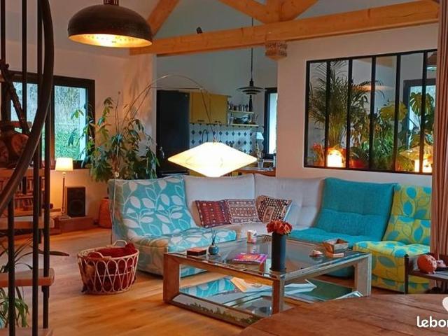 Maison 7 pièces 145 m²