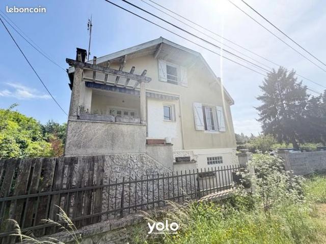 Maison 146 m² 3 chambres avec piscine et terrain – Neuvic