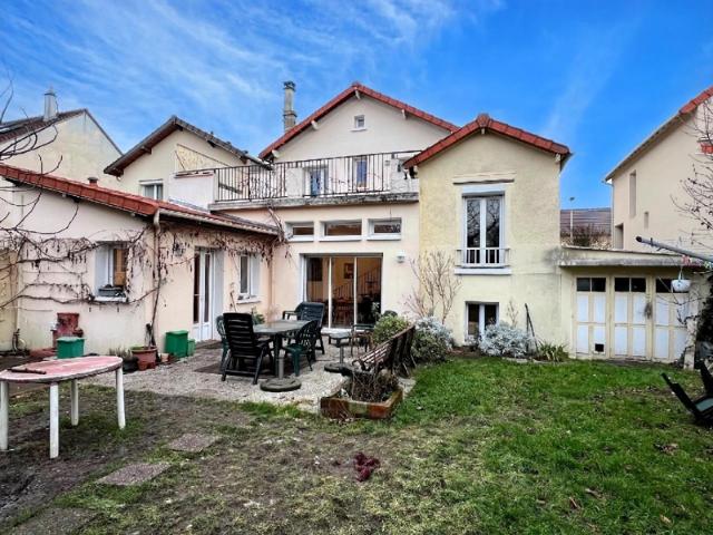 Maison 148 m2 9 pièces