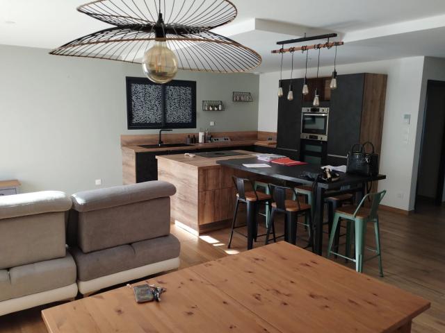 Maison 140 m2 5 pièces garage spacieux Lespignan