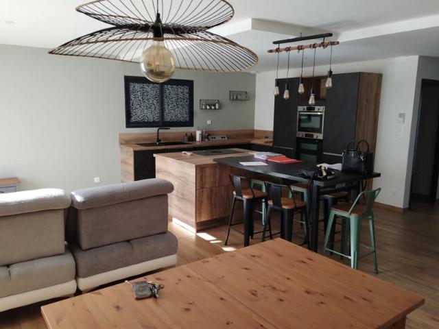 Maison 140 m2 5 pièces garage spacieux Lespignan