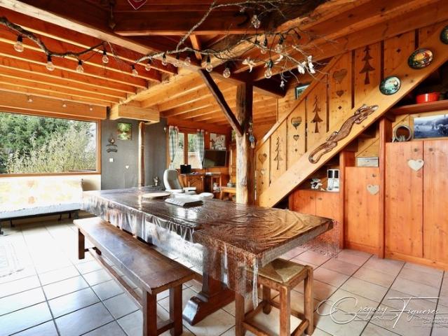 Maison 142 m² + dépendances – 5 000 m² de terrain – Environn. 142m² Mornant