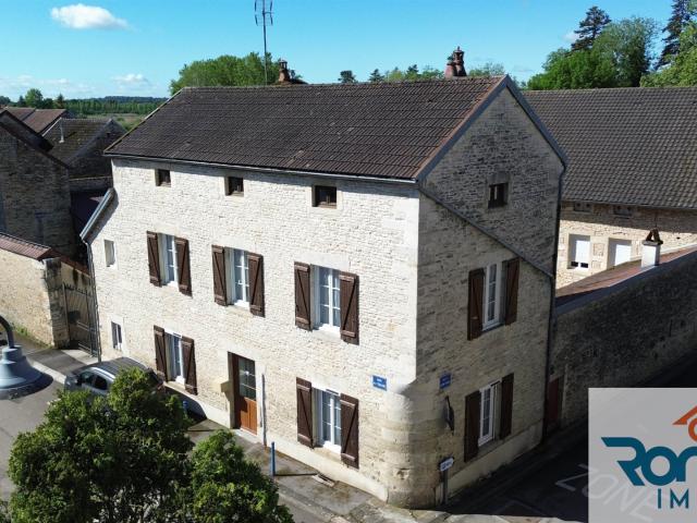 Maison 142M2 Environ / 5 Pieces / 3 Chambres / Terrain 169M2 142m² Fontaine Française