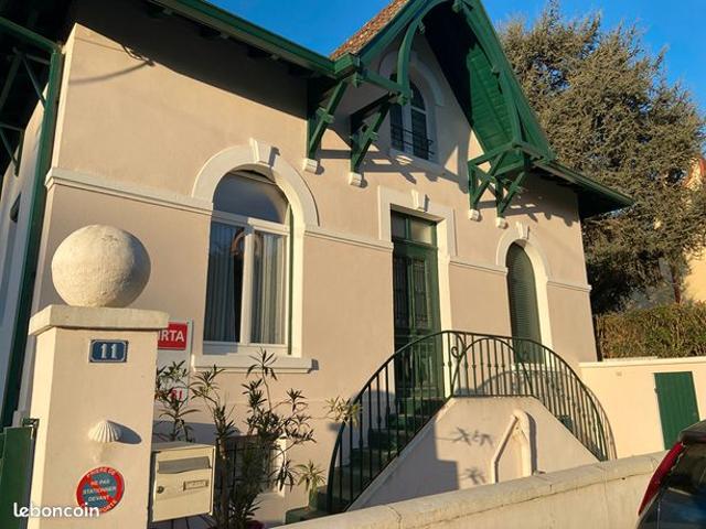 Maison 14 pièces 250 m²