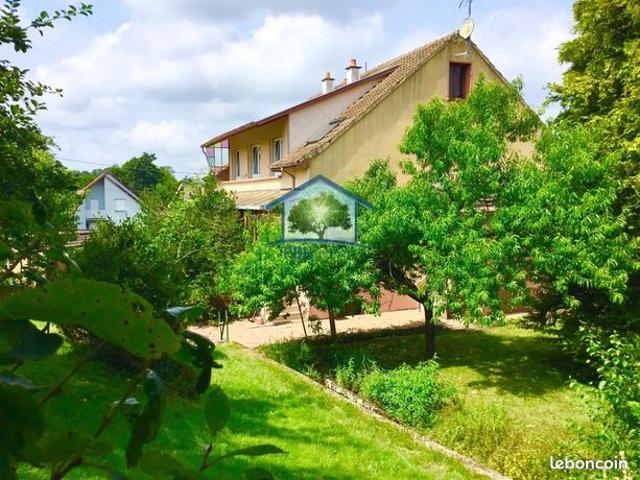 Maison 14 pièces 267 m²