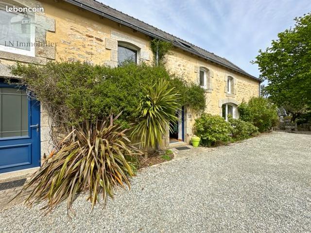 Maison 14 pièces 265 m²