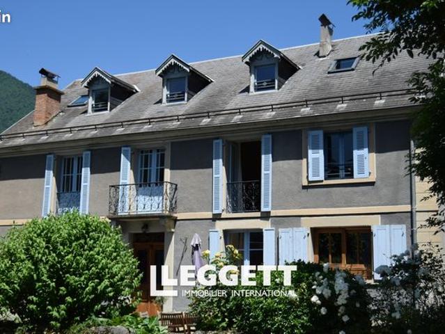 Maison 14 pièces 265 m²