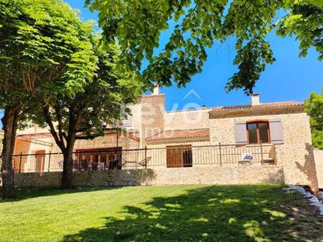 Maison 14 pièces 273 m²
