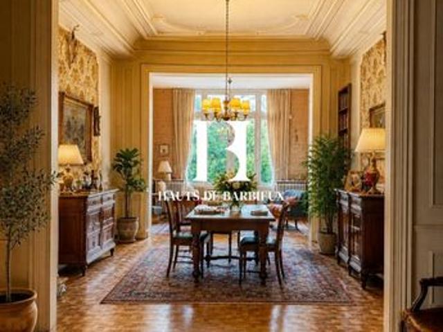 Maison 14 pièces 271 m²
